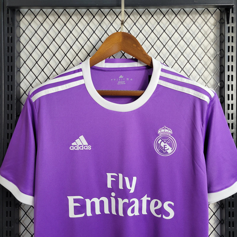 Camiseta Retro Real Madrid Away 2017 - Con Parches