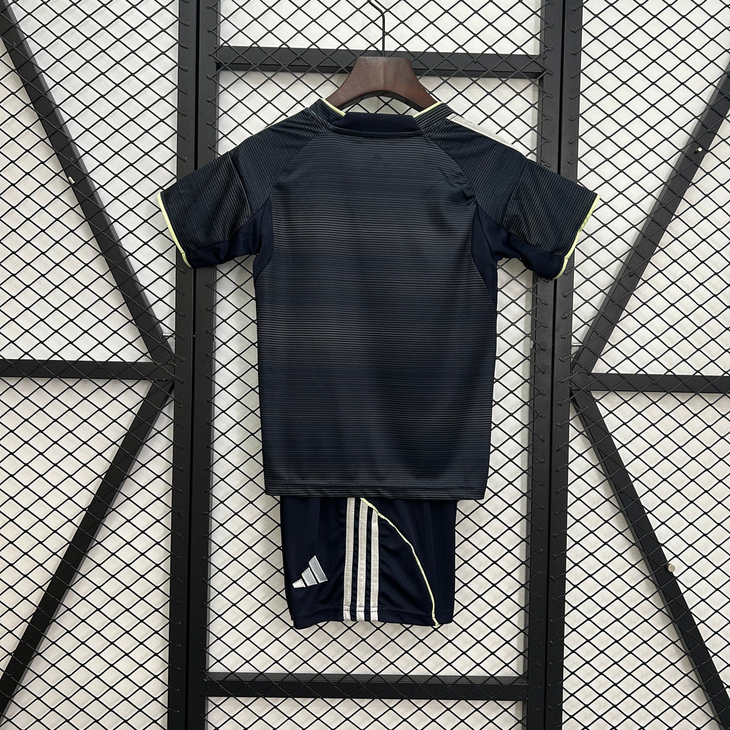Camiseta y Pantalones para niños Real Madrid Away 25/26