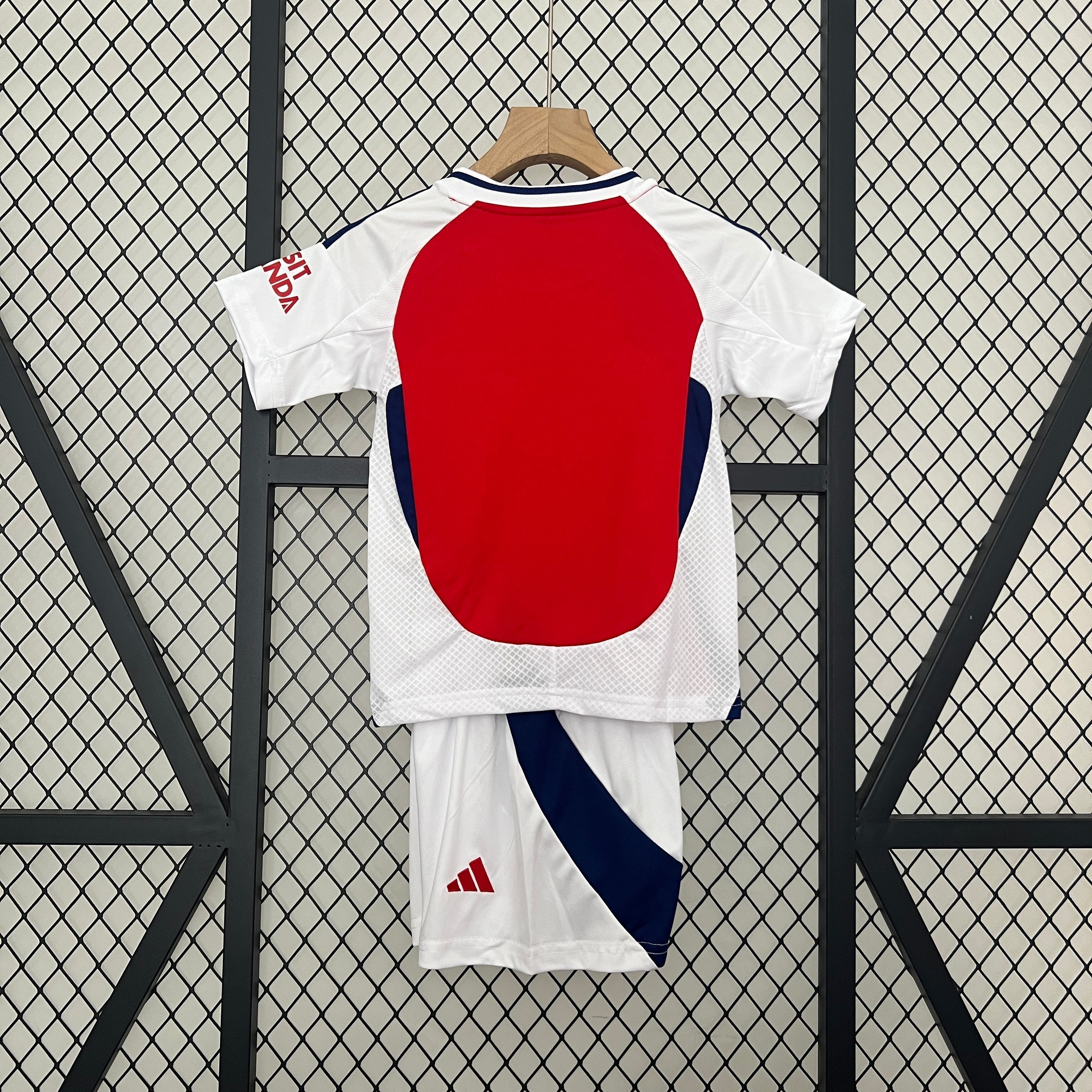 Camiseta y Pantalones para niños Arsenal Home 24/25