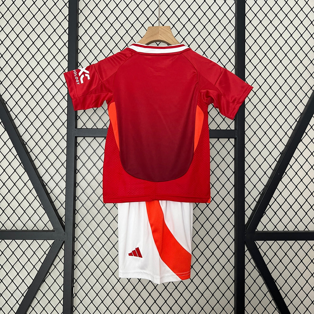 Camiseta y Pantalones para niños Manchester United Home 24/25
