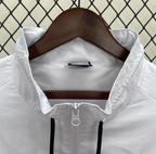 Abrigo Impermeable Real Madrid 2025
