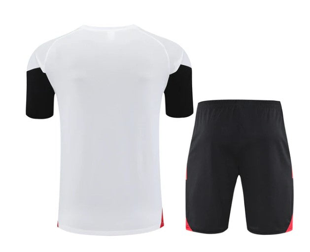 Camiseta y Pantalón corto de entrenamiento para niños Manchester United 025/26