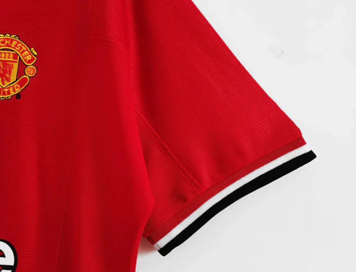 Camiseta Manchester United Retro 2000