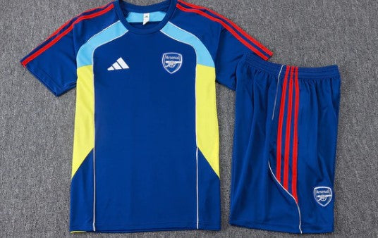 Camiseta y Pantalón corto de entrenamiento Arsenal 2025/26