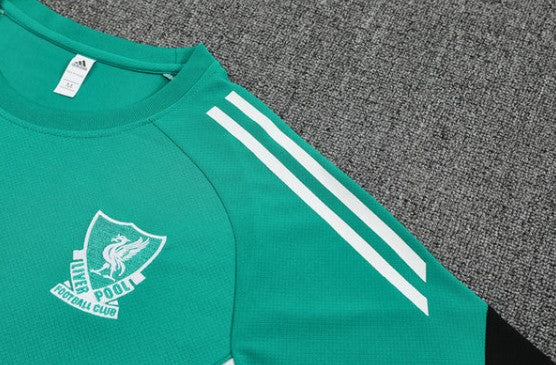 Camiseta y Pantalón corto de entrenamiento Liverpool 2025/26