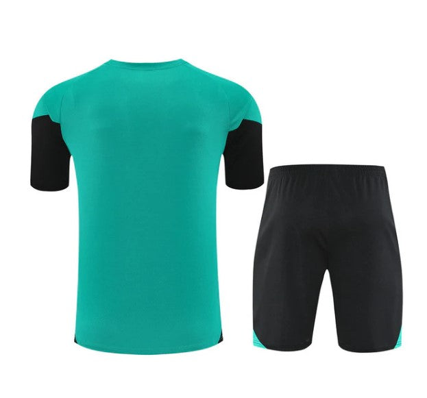 Camiseta y Pantalón corto de entrenamiento Liverpool 2025/26
