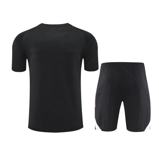 Camiseta y Pantalón corto de entrenamiento Liverpool 2025/26