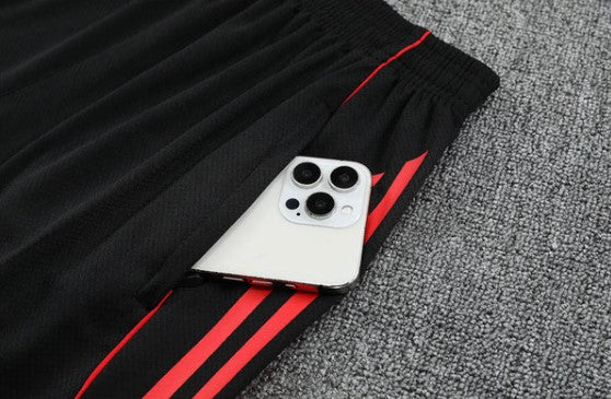 Camiseta y Pantalón corto de entrenamiento Liverpool 2025/26