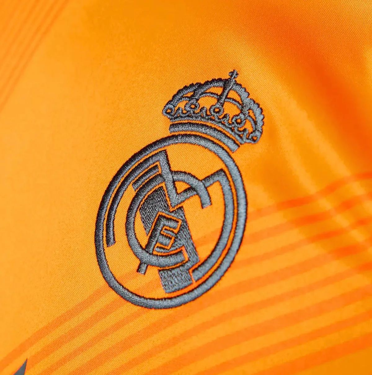 Camiseta Manga Larga Real Madrid Away 24/25