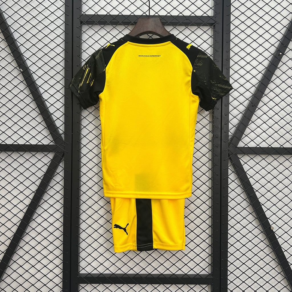 Camiseta y Pantalones para niños Borussia Dortmund 25/26