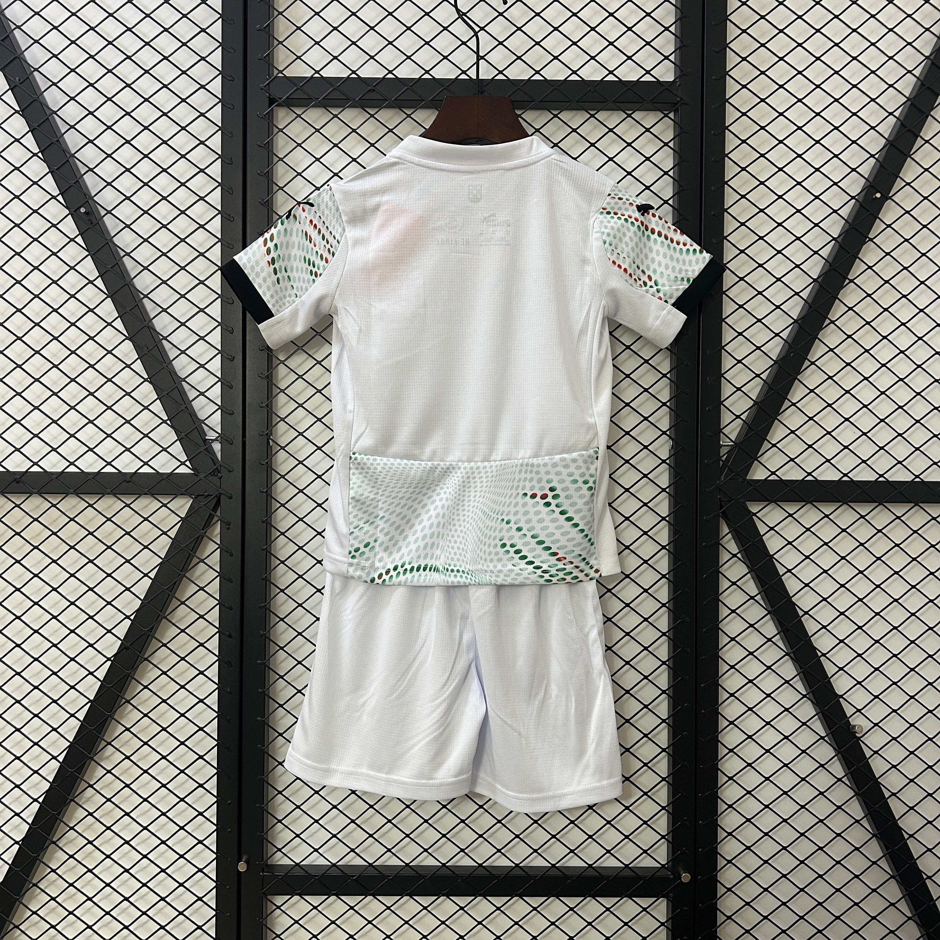 Camiseta y Pantalones para niños Portugal 25/26
