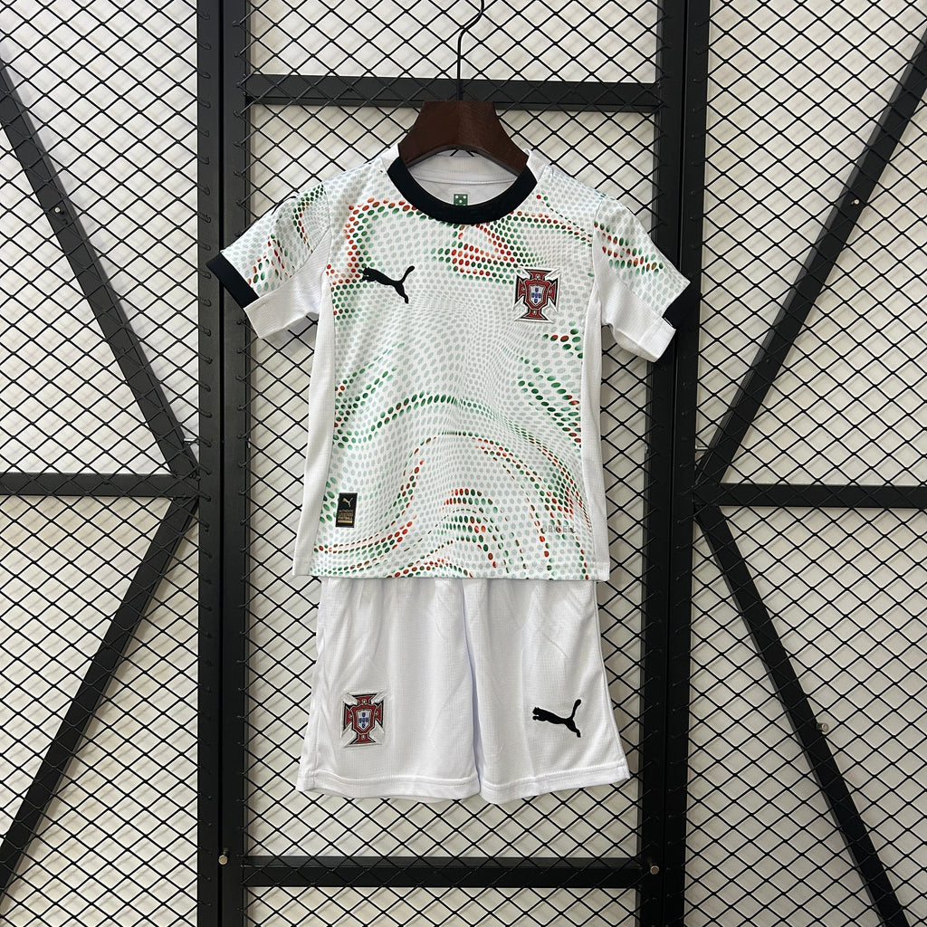 Camiseta y Pantalones para niños Portugal 25/26