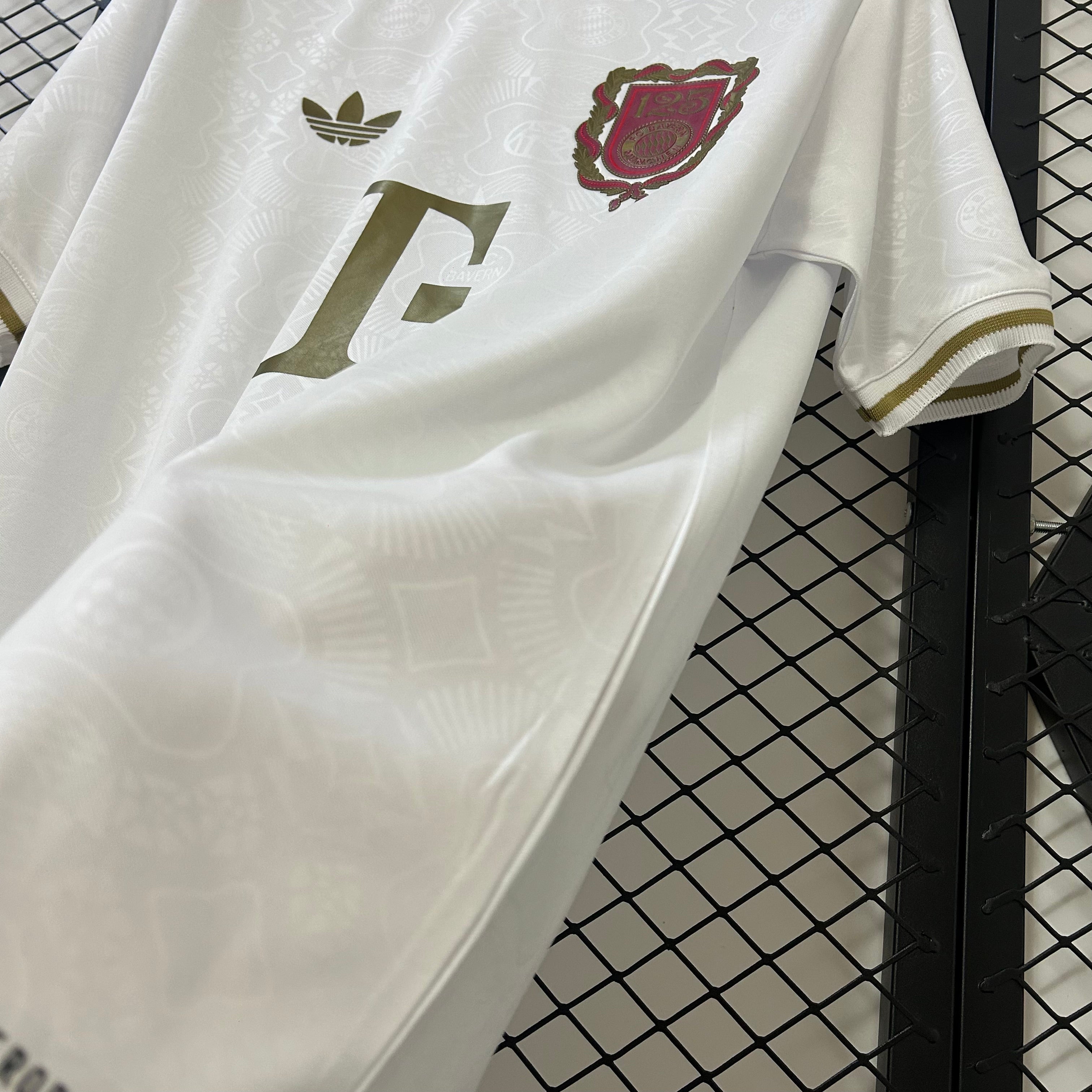 Camiseta Bayern de Múnich 125 Años 25/26