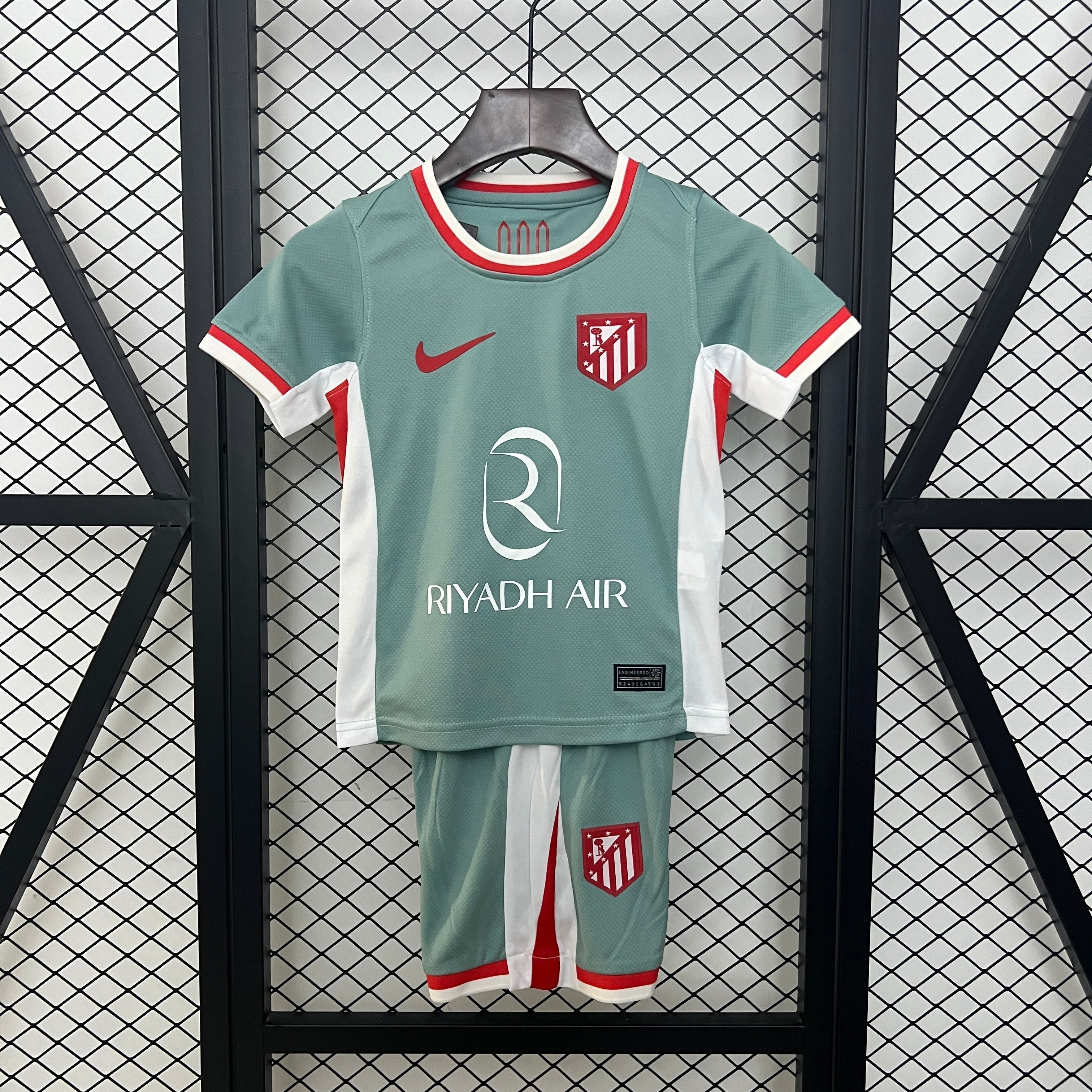 Camiseta y Pantalones para niños Atletico de Madrid Away 24/25